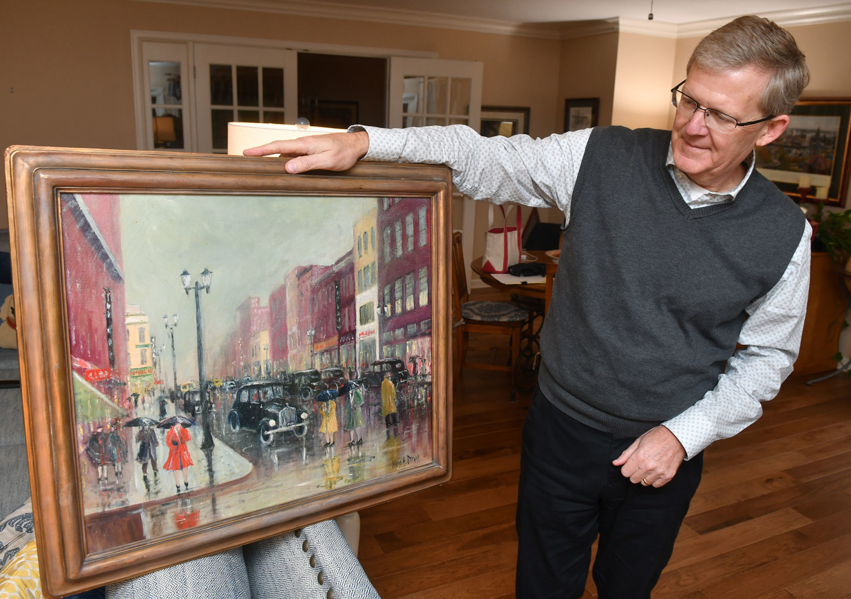 Scott Saveraid and his Kuno Struck painting